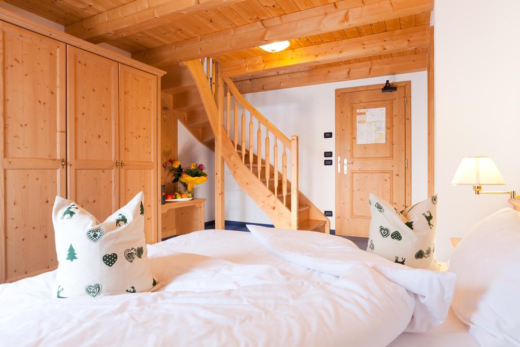 Nature Wellness Hotel Renato Vigo di Fassa Pokój zdjęcie